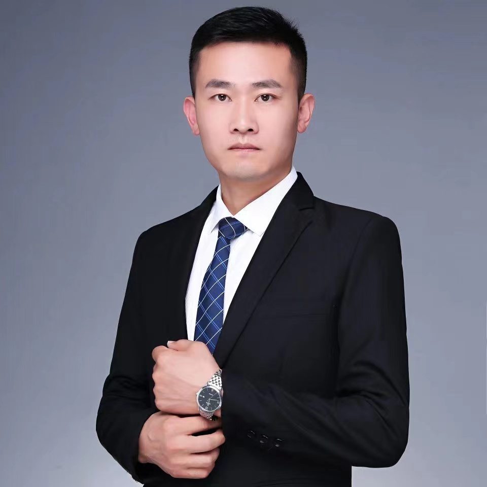 項目經(jīng)理盧從靜