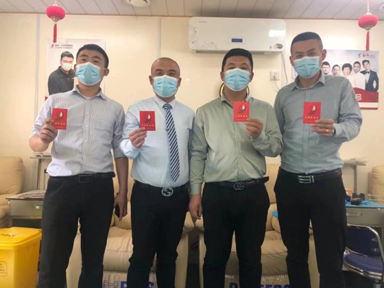 膠州公司獻(xiàn)愛心