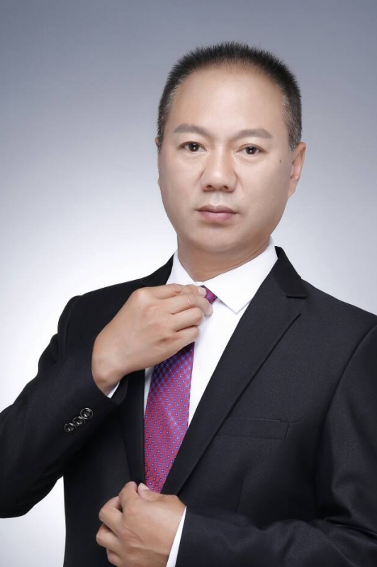 項(xiàng)目經(jīng)理趙日成